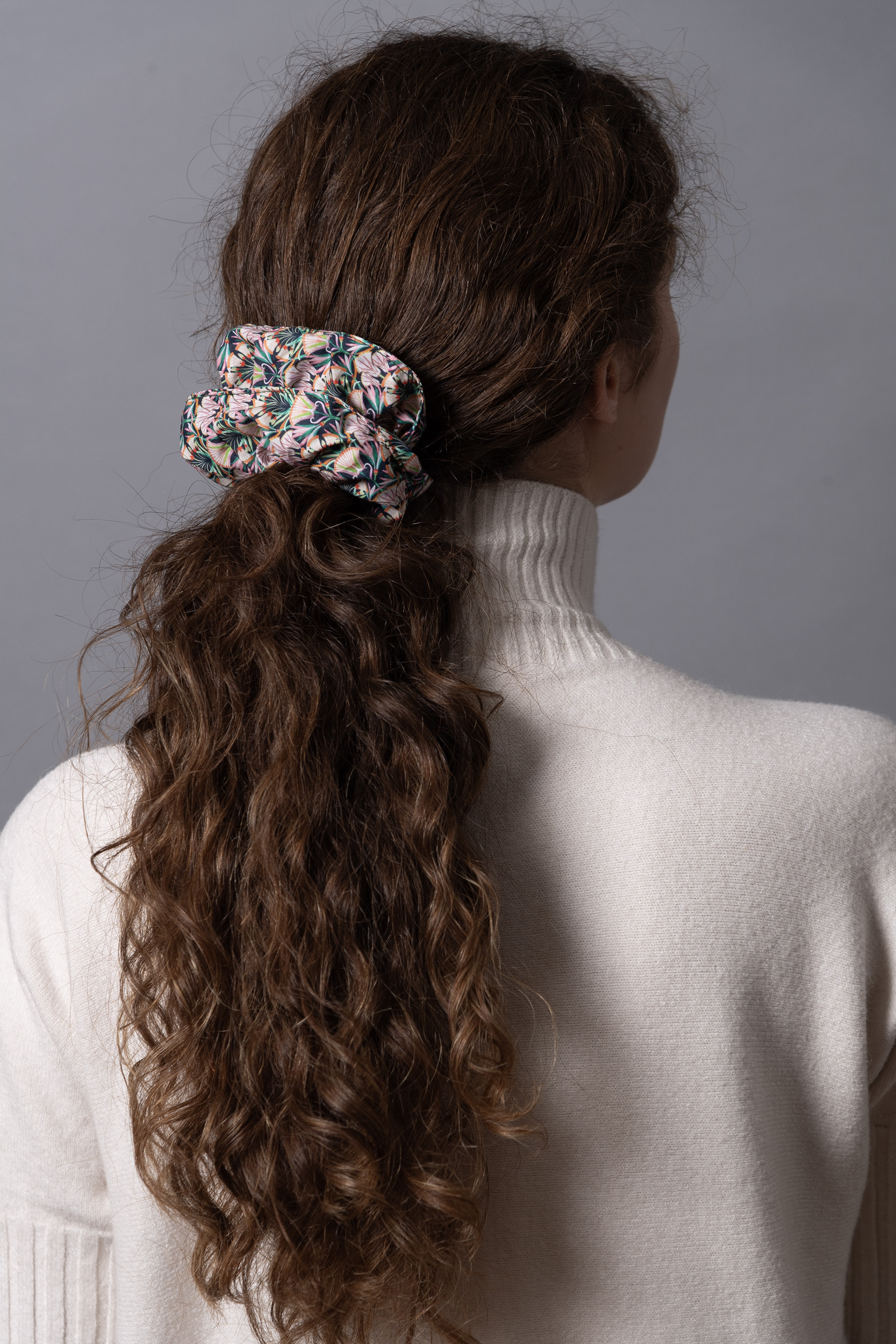 Scrunchie grande fantasia Lotus Love