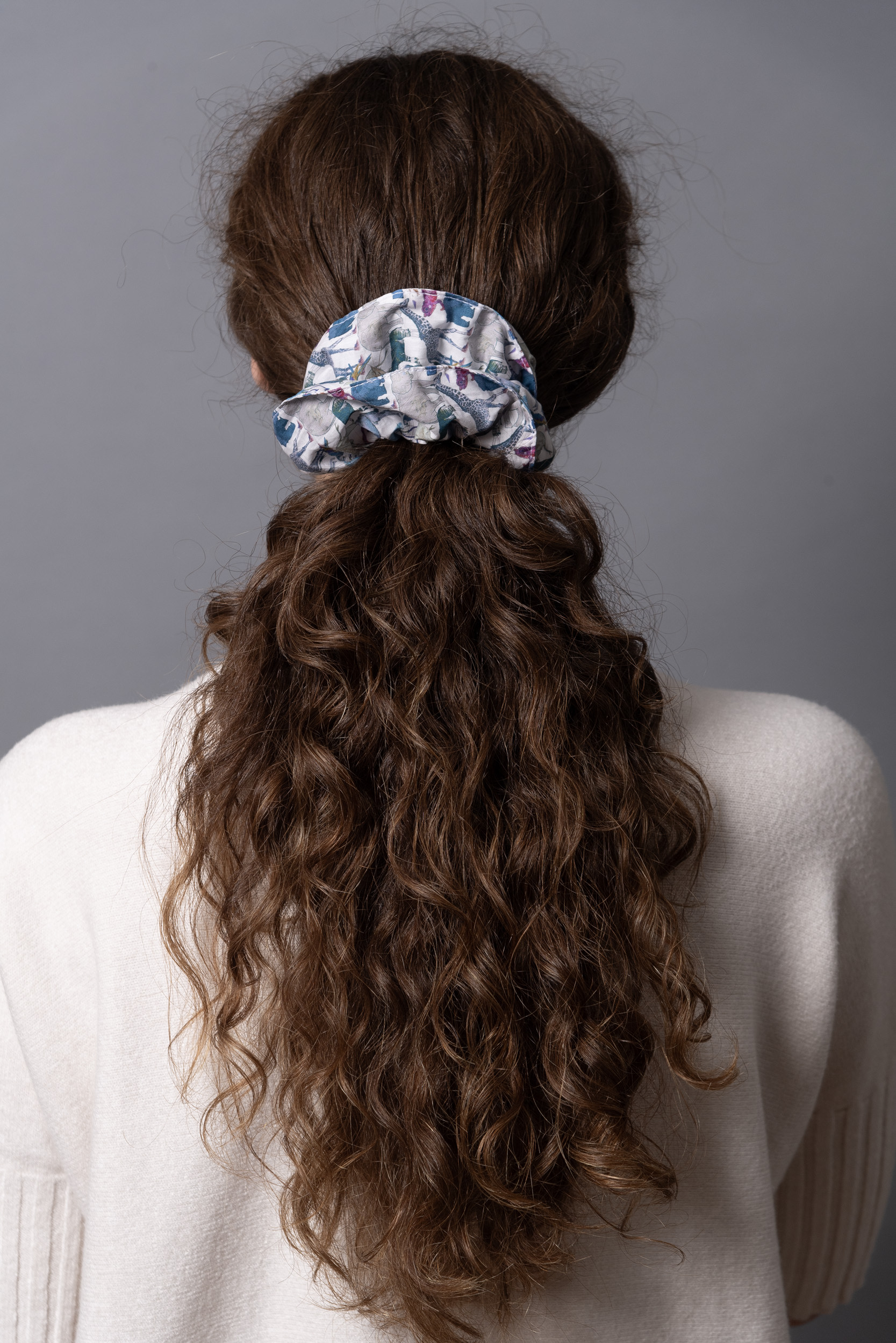 Scrunchie grande fantasia Queue to the Zoo verde