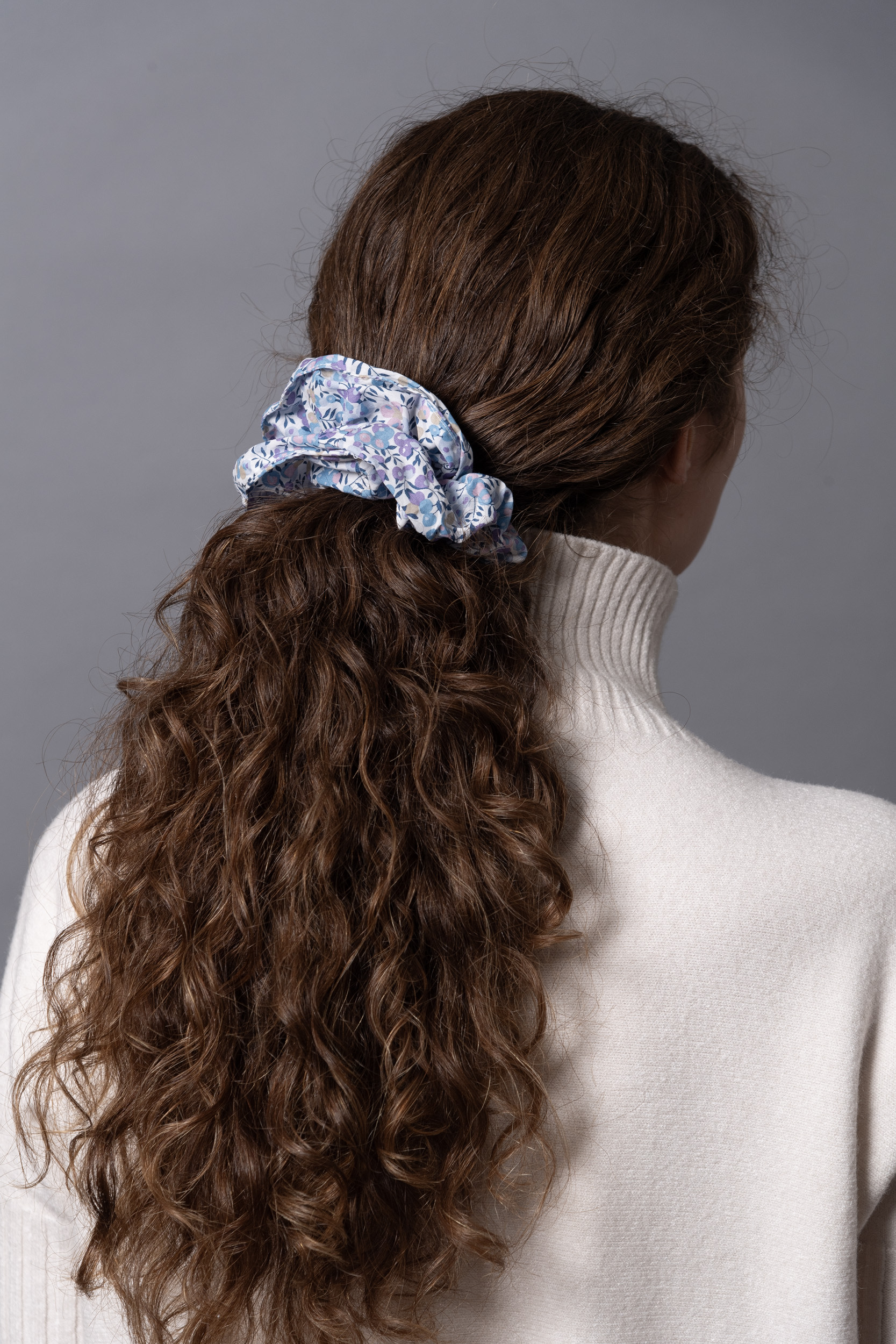 Scrunchie grande fantasia Wiltshire celeste