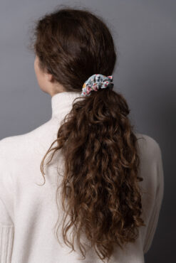 Scrunchie piccolo fantasia Betsy Grey